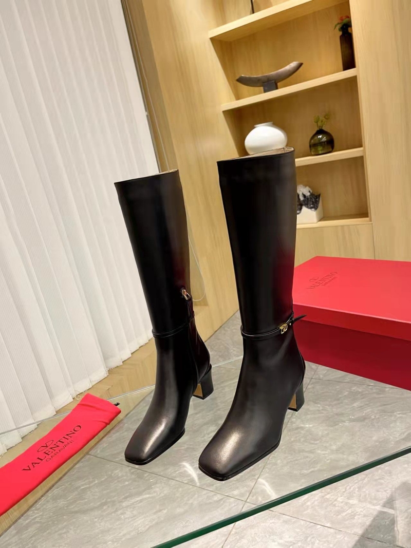 Va1e*ntin0 boots